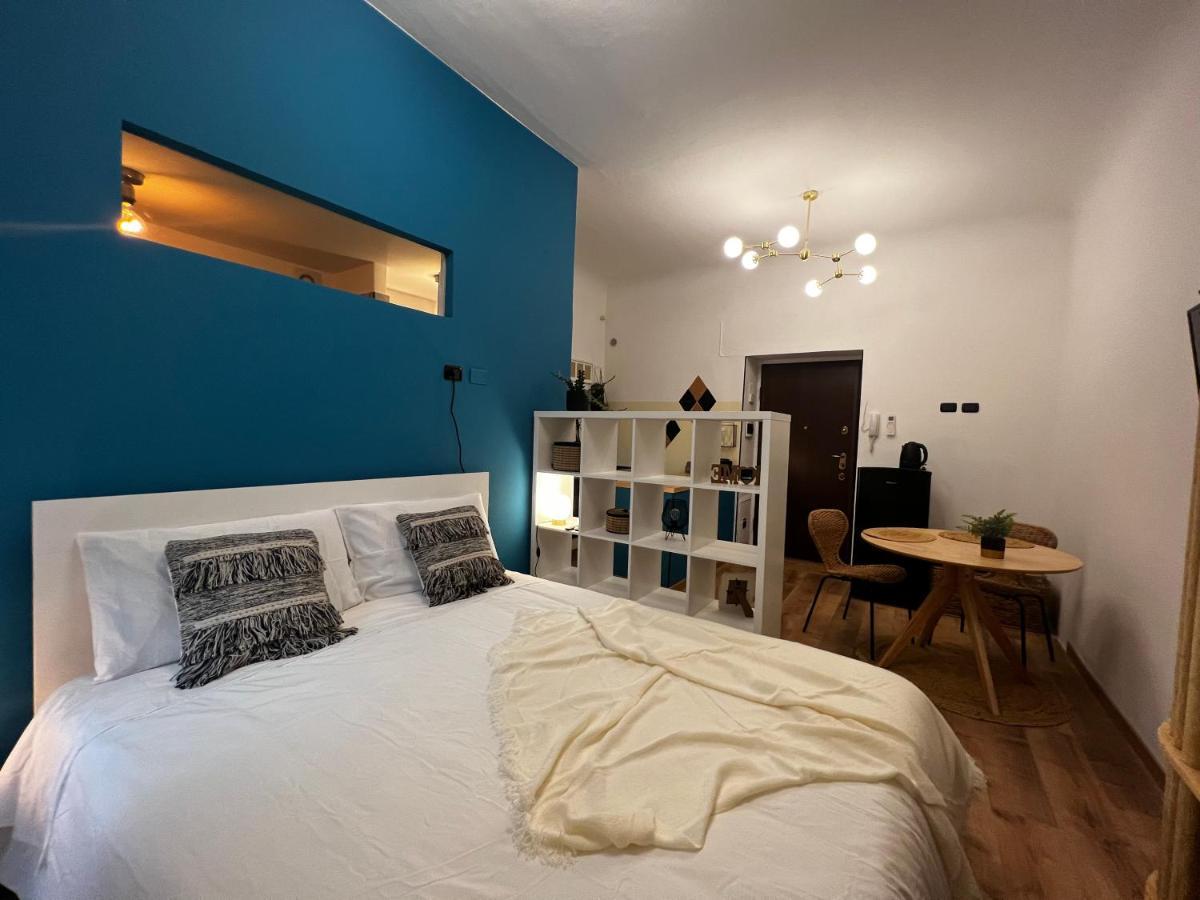 Regina Ai Navigli - Sky Tv, Wifi And Breakfast Box Apartment Mailand