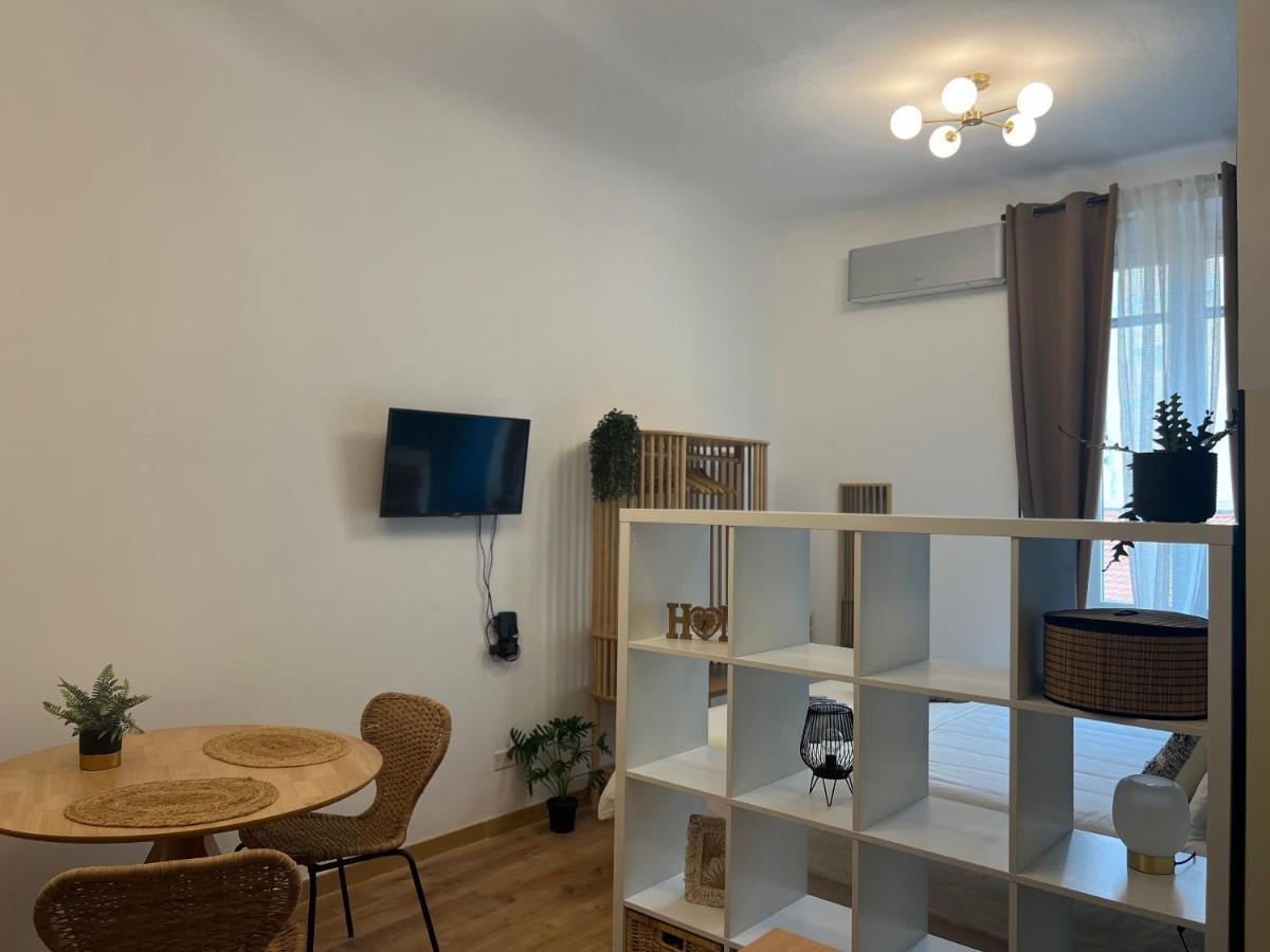 Regina Ai Navigli - Sky Tv, Wifi And Breakfast Box Mailand